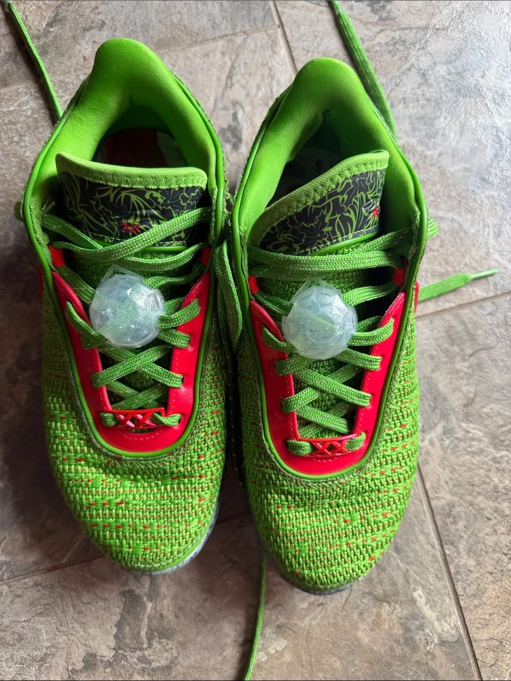 Nike Lebron XX 20 Christmas “Stocking Stuffer” Green Sneaker
